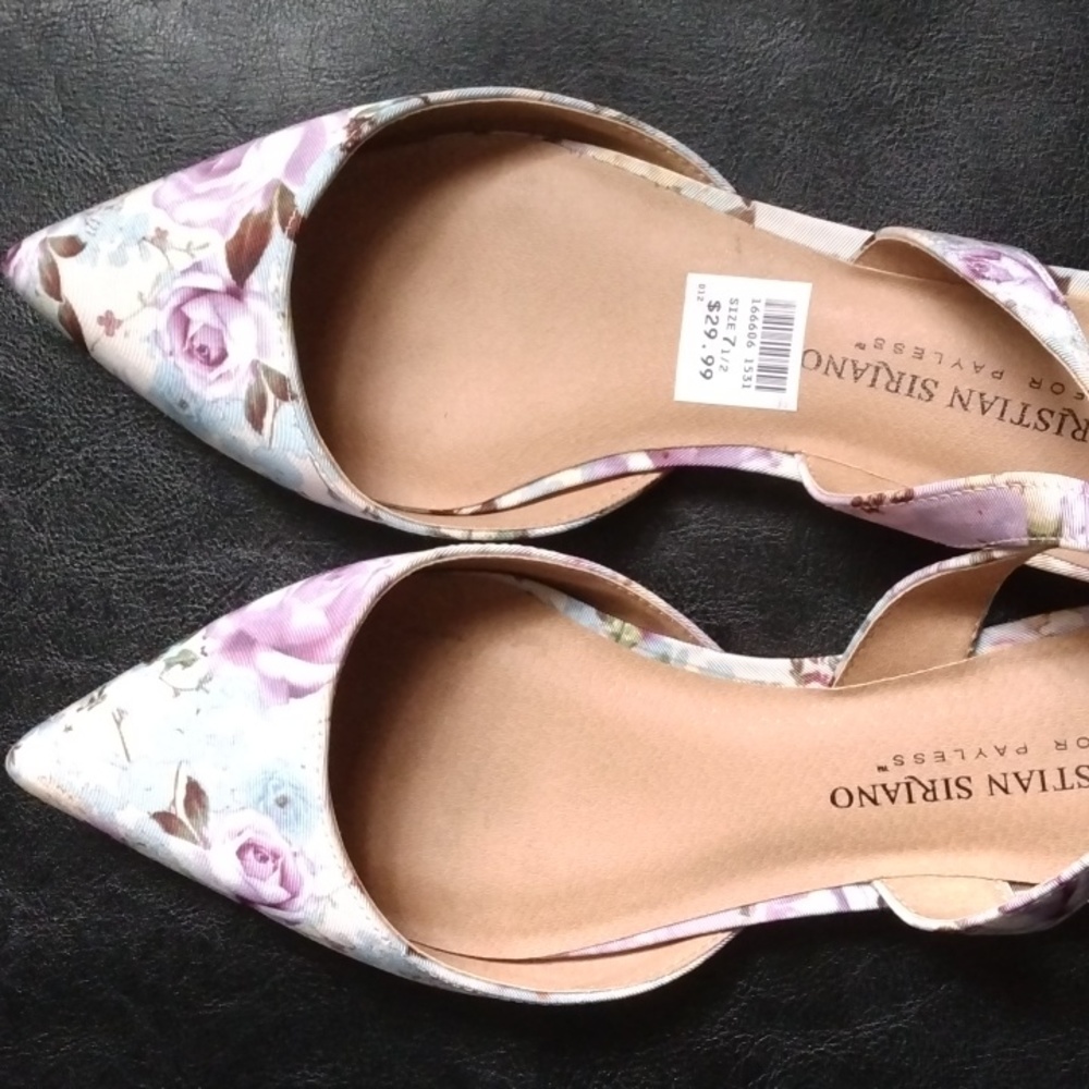 Women's shoes